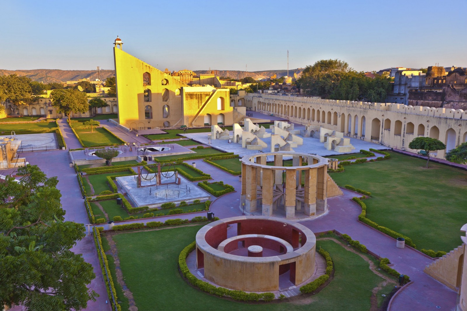Day 5: Jaipur Sightseeing (Local Tour)