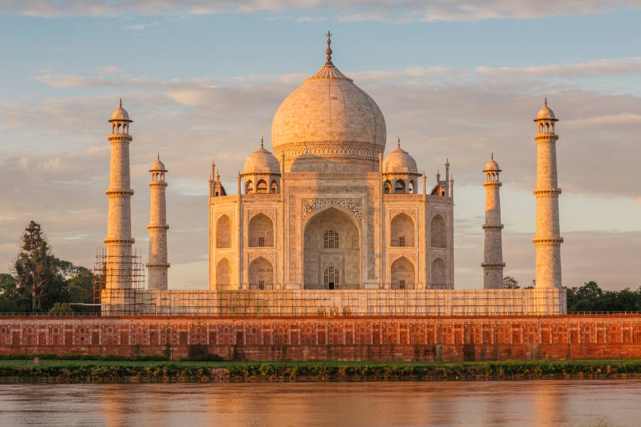 Taj Mahal Sunrise tour from Delhi by Car