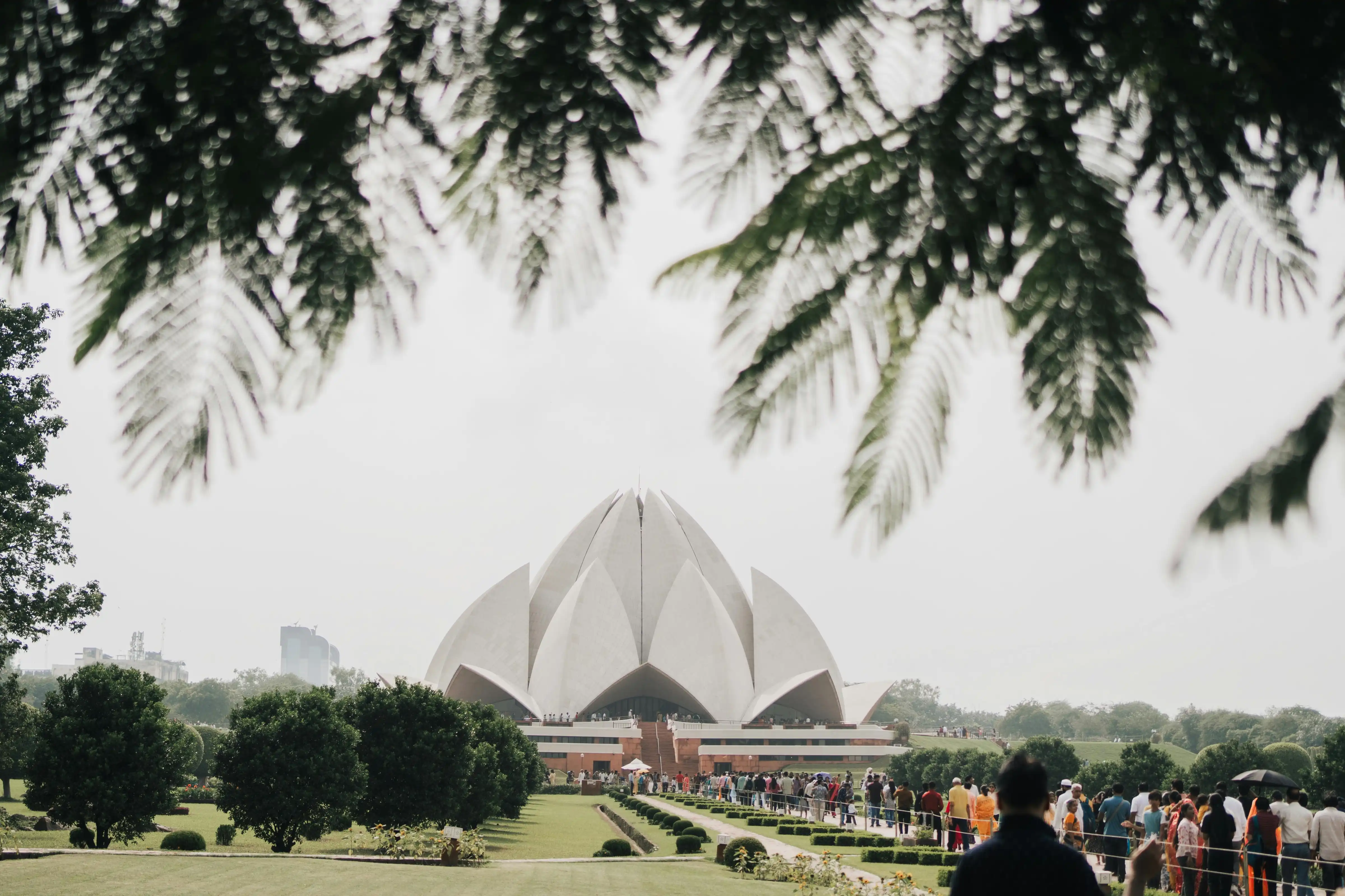 Delhi Temples and Spiritual Sites Tour – 6 Hours