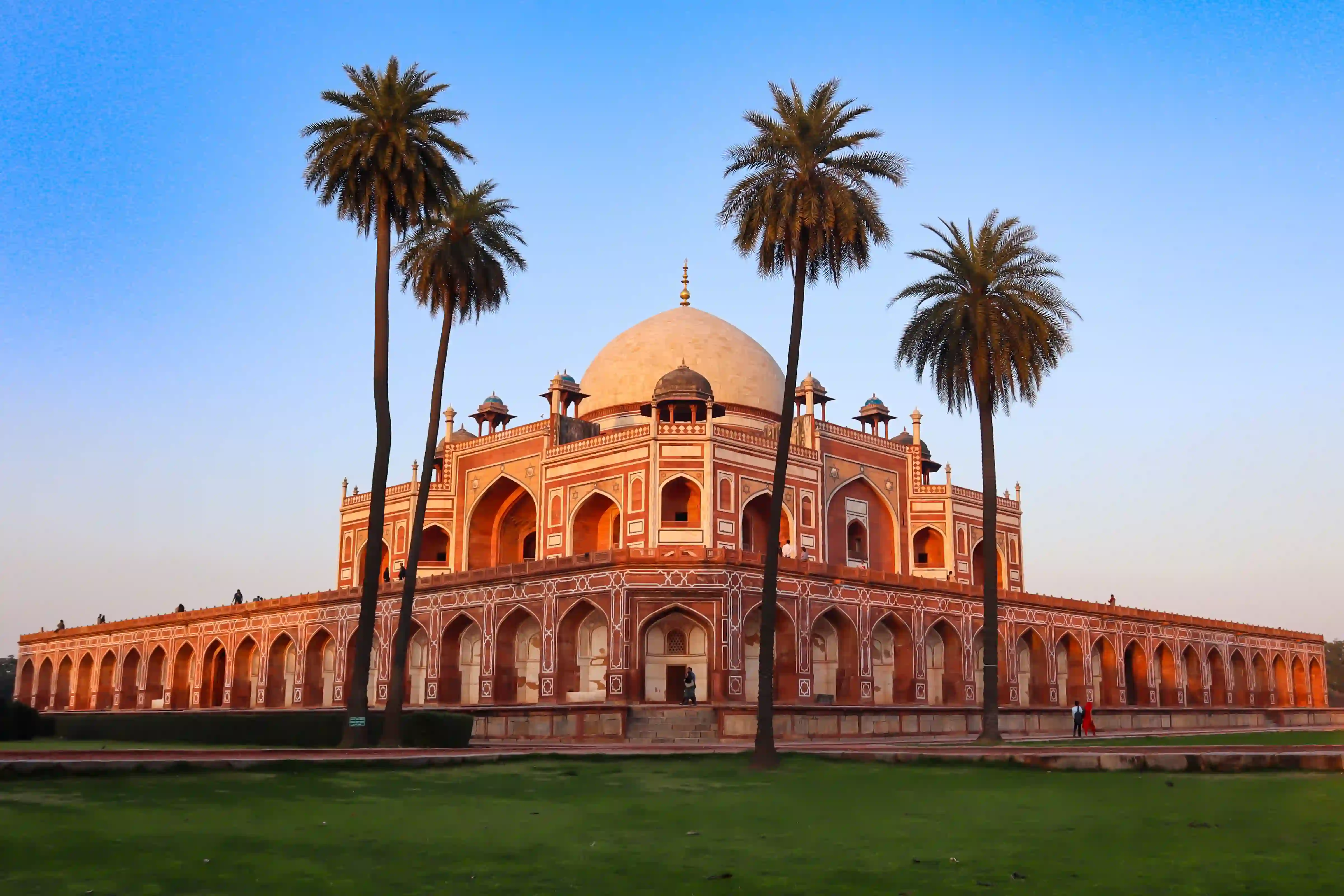 Private full day old and new delhi city tour