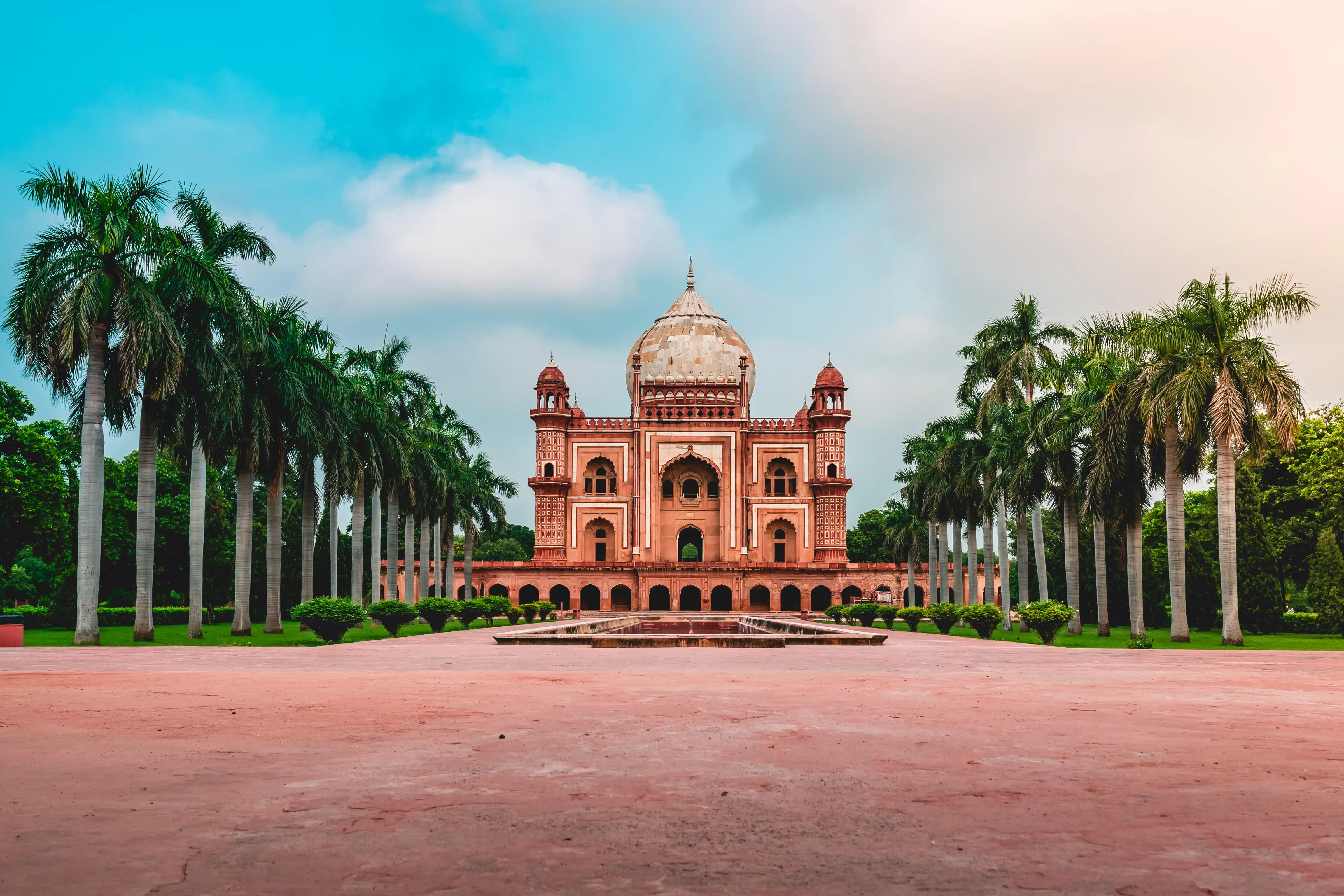 Delhi Temples and Spiritual Sites Tour – 6 Hours