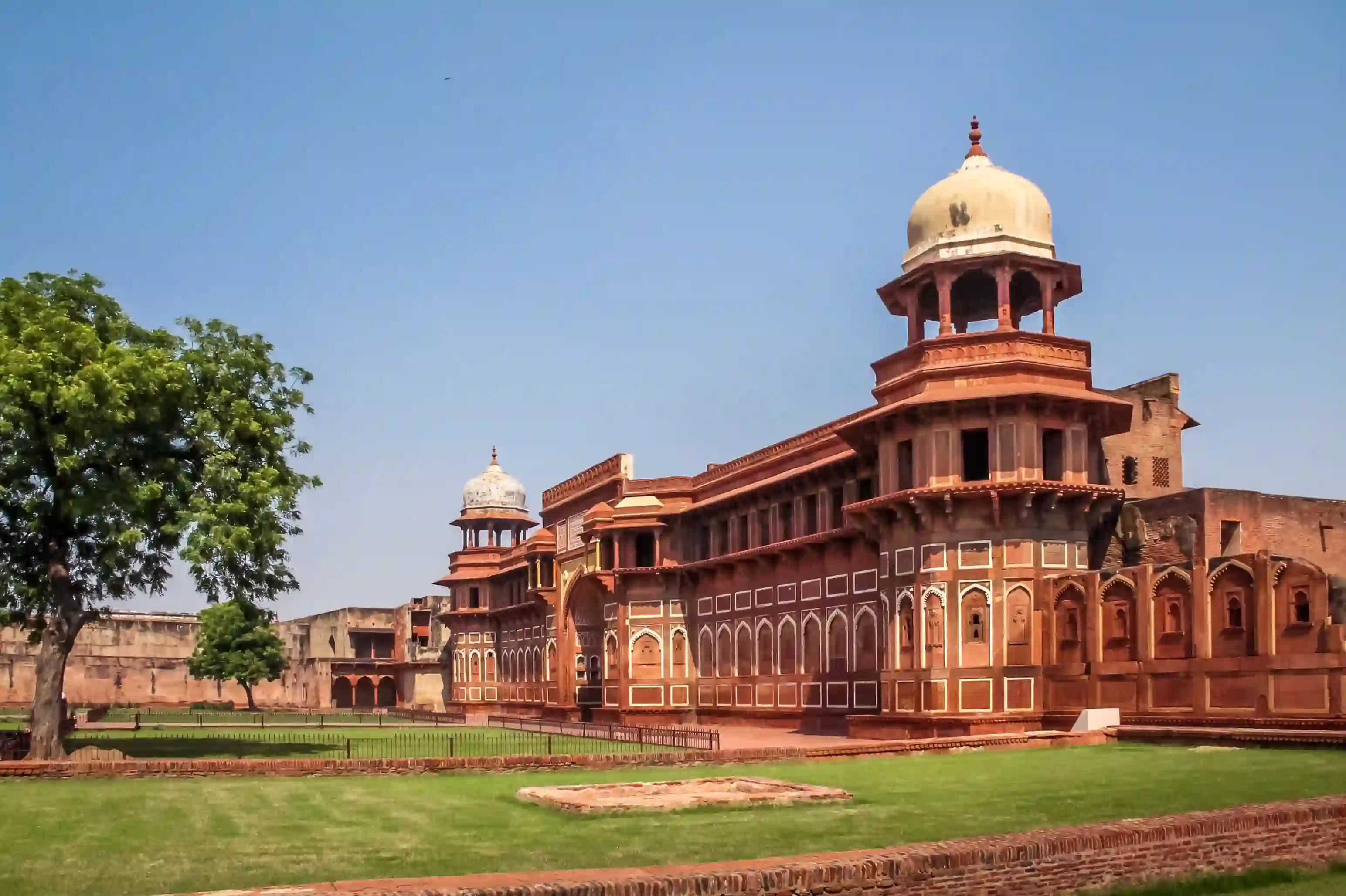 Taj Mahal and Agra Fort Tour by Car from Delhi